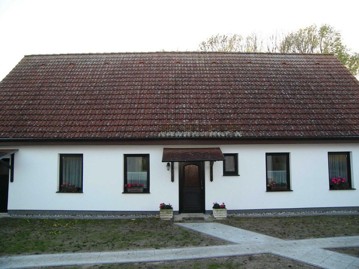 Ferienwohnungen Dahms Lutow Exterior foto